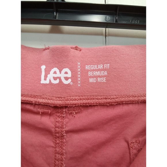 Lee Womens Midrise Bermuda Regular Fit Rose Garden Shorts (Size 24W) Nwt - Picture 16 of 16